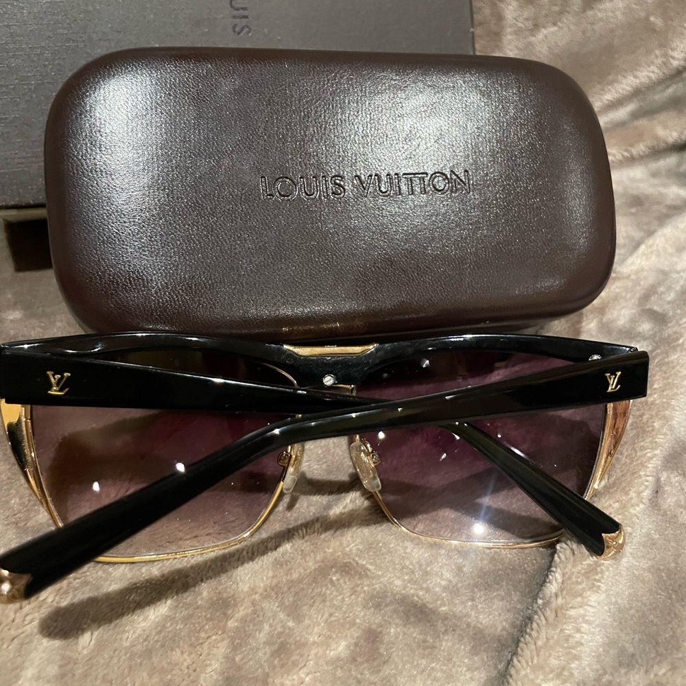 Louis Vuitton Sunglasses😎